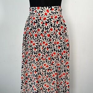 Vintage Jones New York Silk Red White Blue Daisy Floral Cottagecore Skirt 31 Wt